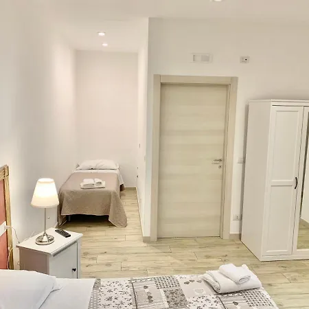 Romano B&B 4* בארי