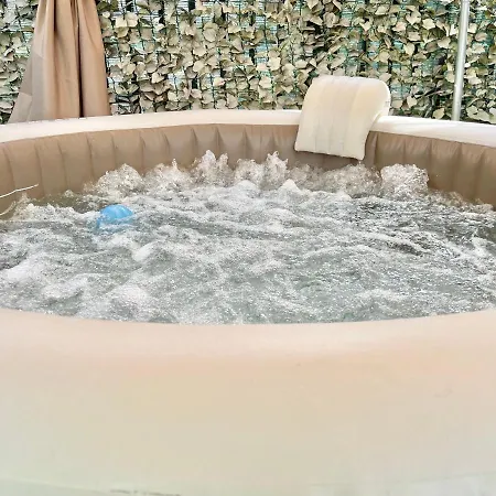 Romano B&B Bed and Breakfast Μπάρι